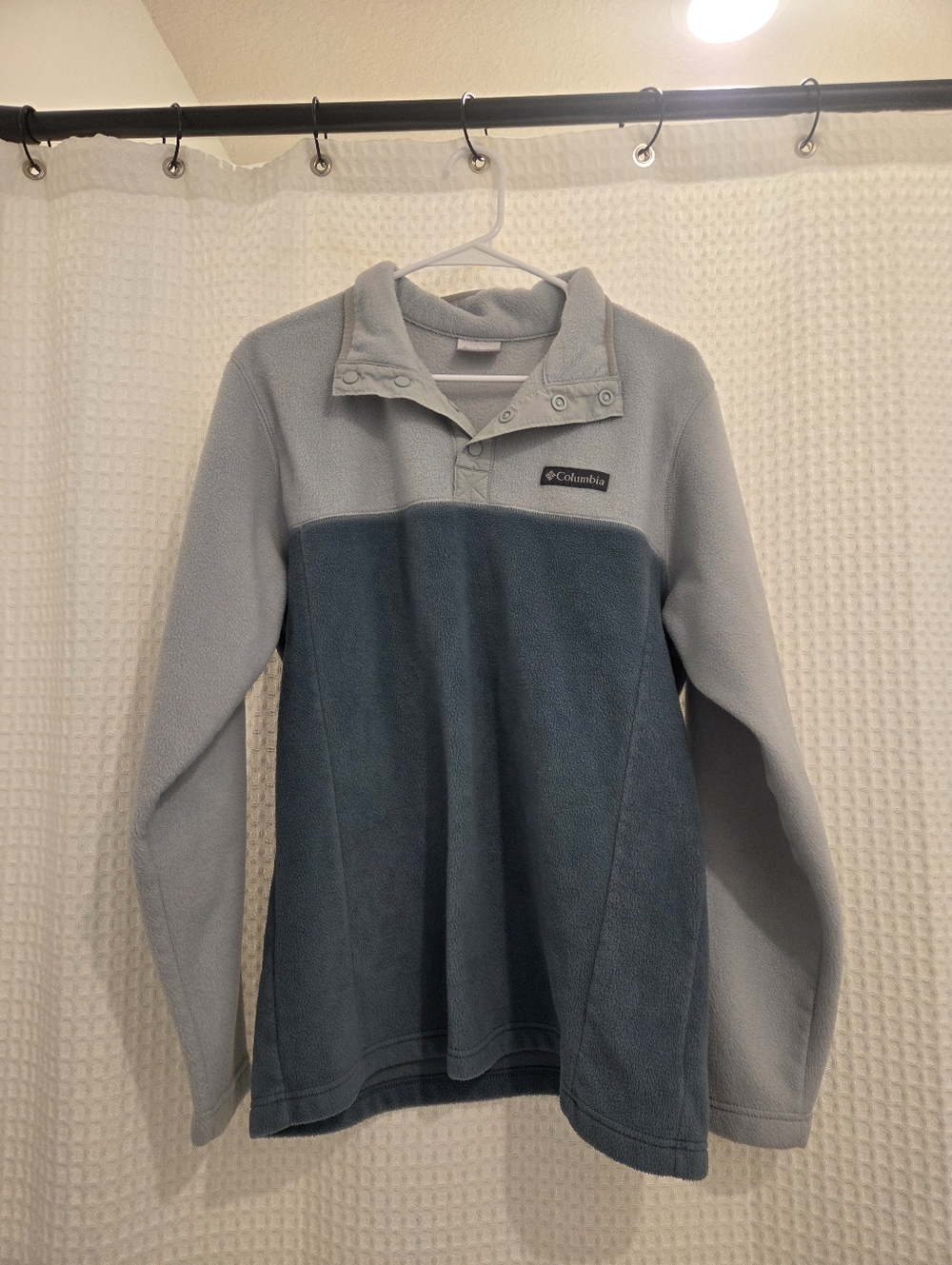 Columbia Light Blue and Slate Blue Fleece Snap Pullover